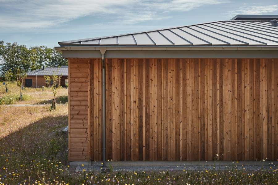 Autismeboliger indhyllet i skov – ”svøbt” i træ og stålprofiler, AutismeCenter Skive, Jægervej 16, 7800 Skive